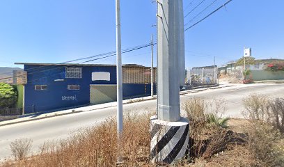 Dirección, horario, teléfono y opiniones de Autopartes La Peña en Ensenada