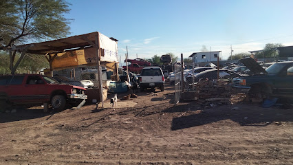 Dirección, horario, teléfono y opiniones de Desmanteladora Chavez en Mexicali