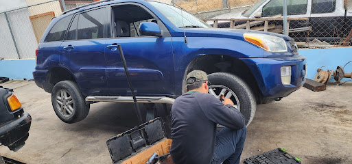 Dirección, horario, teléfono y opiniones de Fwd International (Reconstructora de Flechas) en Playas de Rosarito