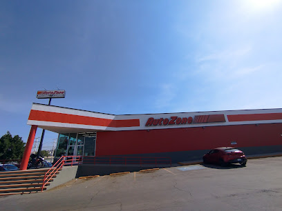 Dirección, horario, teléfono y opiniones de Refaccionaria AutoZone en Corregidora