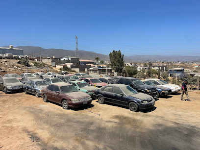 Dirección, horario, teléfono y opiniones de Yonke Adyvale Comercio Vehicular en Ensenada
