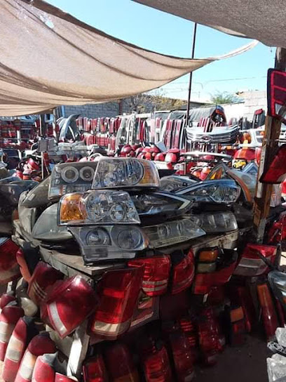 Dirección, horario, teléfono y opiniones de Yonke Auto Partes Usadas Victor en San Luis Río Colorado