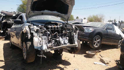 Dirección, horario, teléfono y opiniones de Yonke El Checo en Mexicali