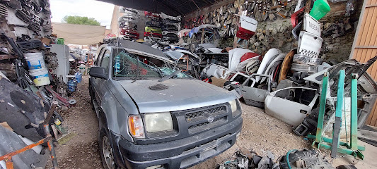 Dirección, horario, teléfono y opiniones de Yonke Irapuato en Irapuato