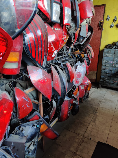 Dirección, horario, teléfono y opiniones de Yonke La 46 en Chihuahua