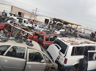 Dirección, horario, teléfono y opiniones de Yonke La Curva León en León