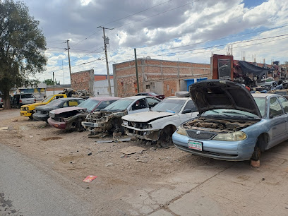 Dirección, horario, teléfono y opiniones de Yonke Navarro 827 en Fresnillo