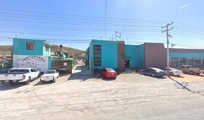 Dirección, horario, teléfono y opiniones de Yonke y Refacciones Ultimo Refugio en Fresnillo