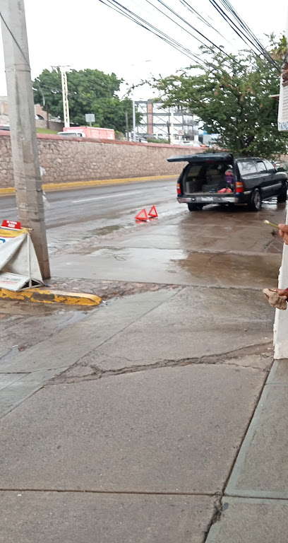 Dirección, horario, teléfono y opiniones de Vulcanizadora Camelia 2 en Guanajuato
