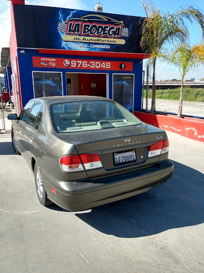 Dirección, horario, teléfono y opiniones de Yonke La Bodega Comision en Tijuana