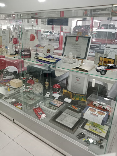 Dirección, horario, teléfono y opiniones de Autopartes Mundo Toyota Guadalajara en Guadalajara