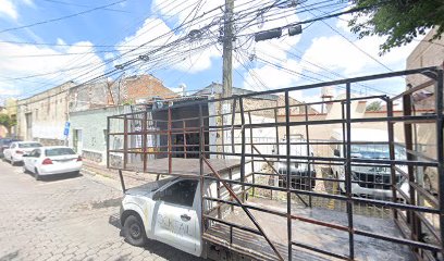 Dirección, horario, teléfono y opiniones de Refaccionaria Alemana en Zapopan