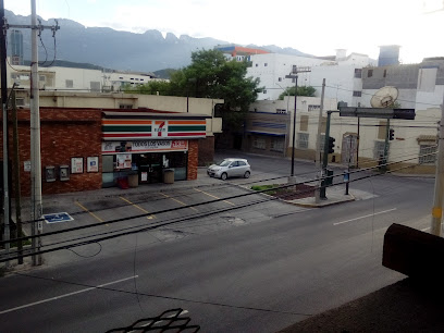 Dirección, horario, teléfono y opiniones de Refaccionaria Garza Chapa en Monterrey